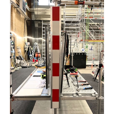 Varningskylt för byggställning