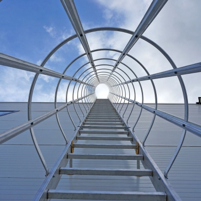 Fasadstege 6 - 6,5m inkl fallskydd