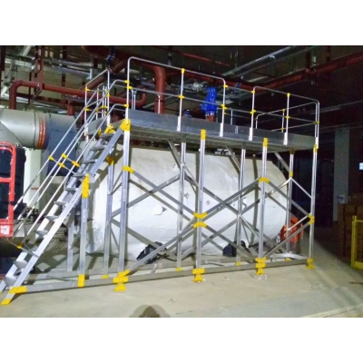 Industriplattform för tank och silo