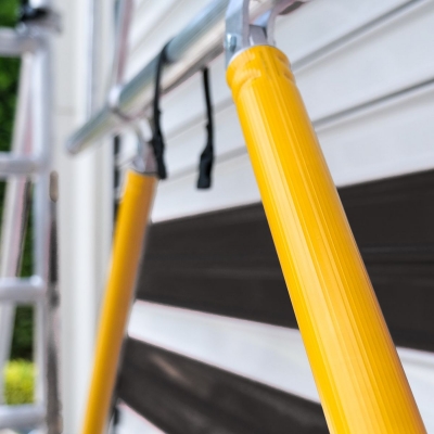 rullställning bred 8m silvrig och gul